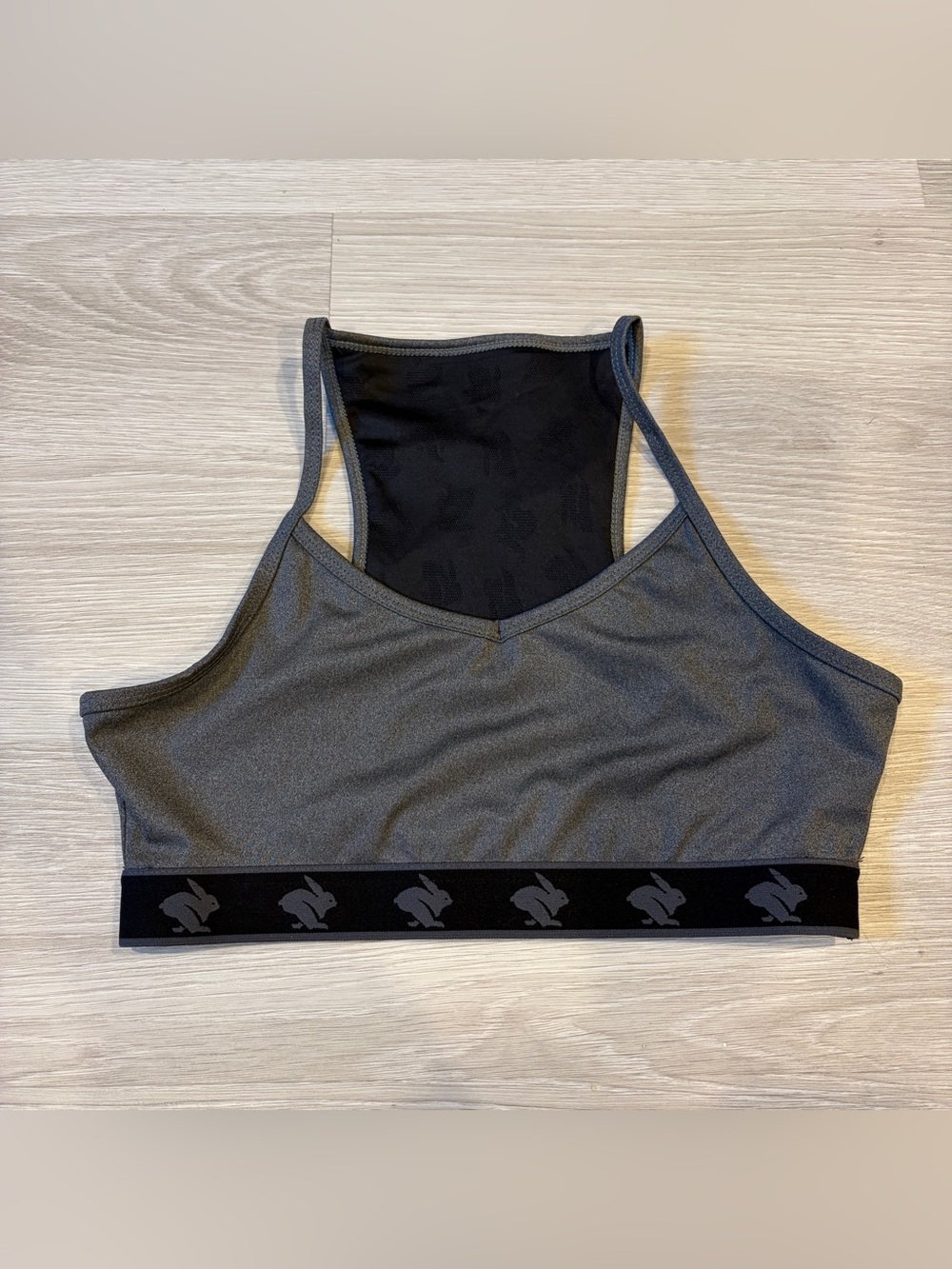 Rabbit Women’s Charcoal Strappy Pocket Bra - Medium